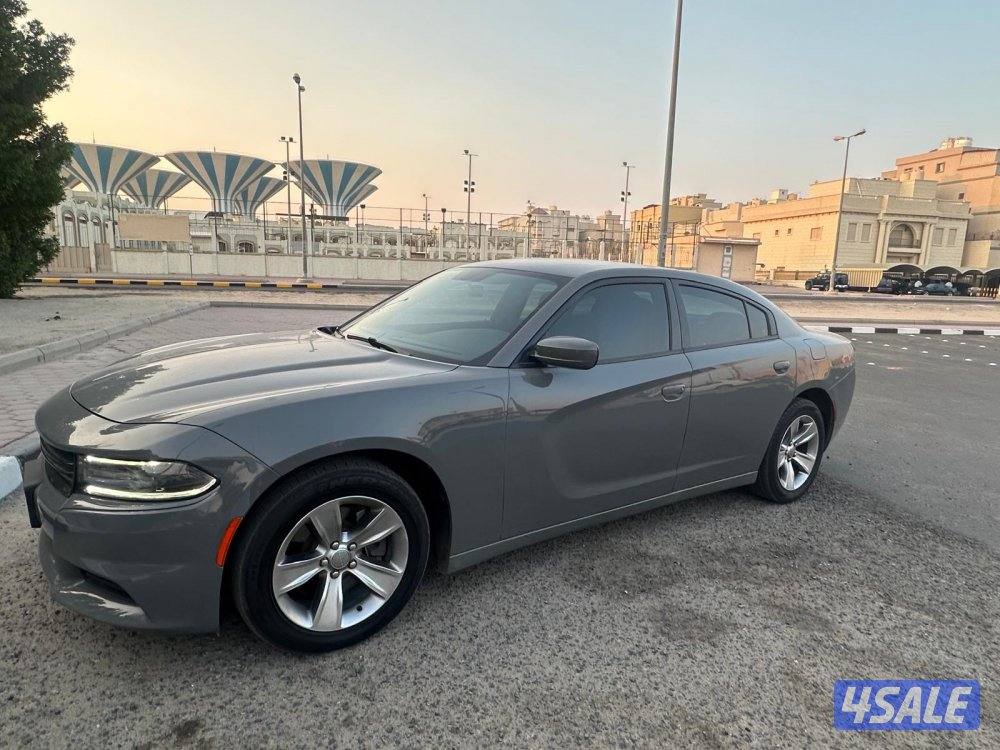 دودج تشارجر / 6 سلندر SXT4