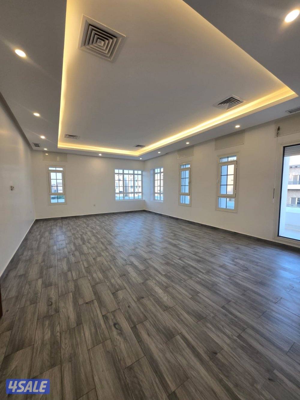 فرصه لاتعوض .. للإيجار دور كامل في ابوفطيره قطعه2 موقع مميز مدخل ومخرج3