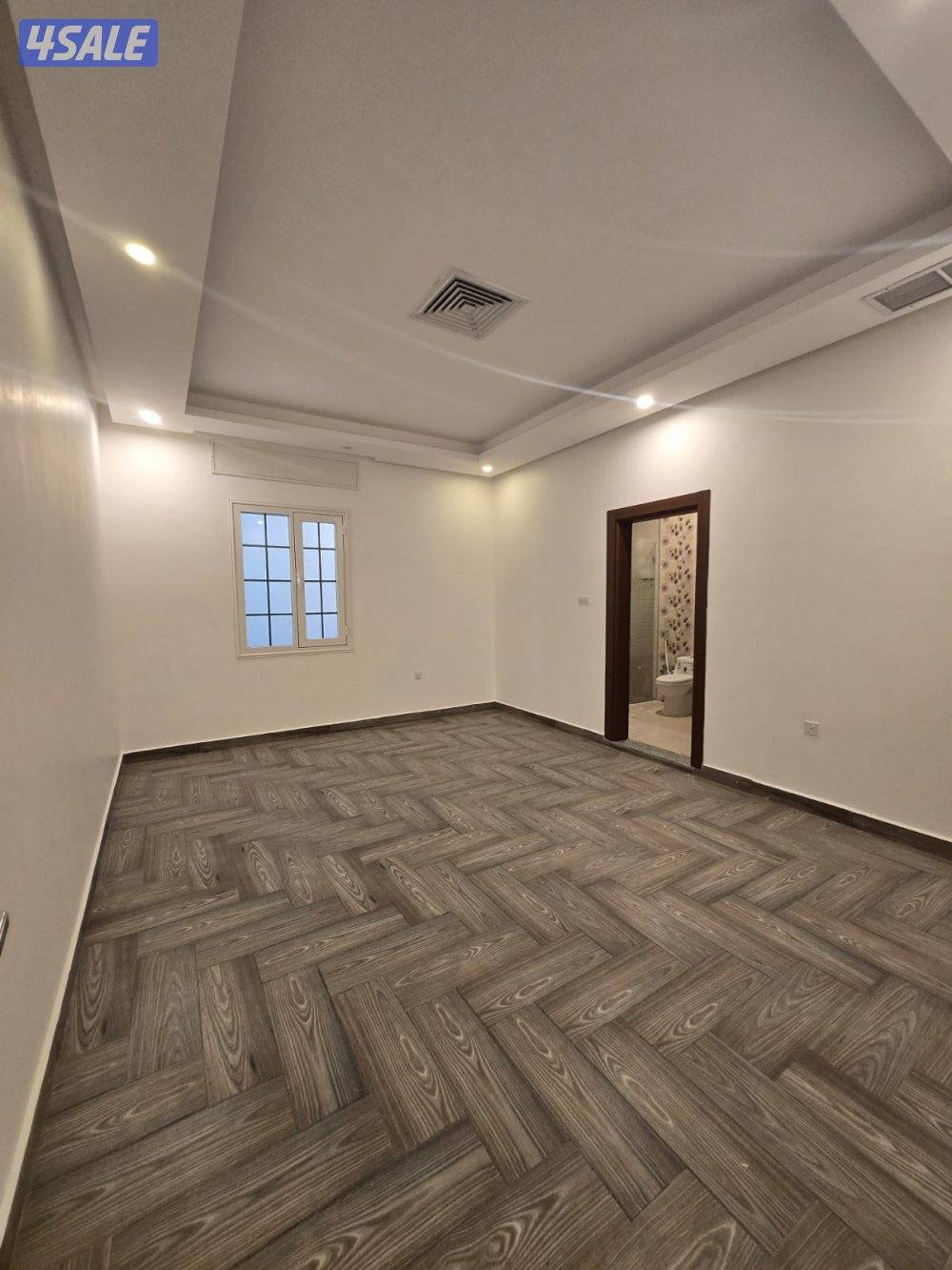 فرصه لاتعوض .. للإيجار دور كامل في ابوفطيره قطعه2 موقع مميز مدخل ومخرج6