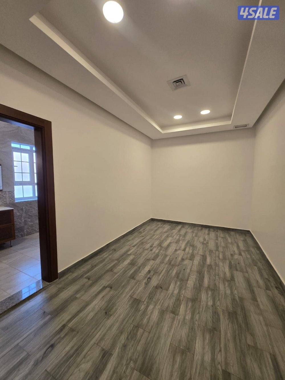 فرصه لاتعوض .. للإيجار دور كامل في ابوفطيره قطعه2 موقع مميز مدخل ومخرج7