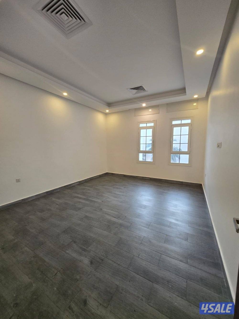 فرصه لاتعوض .. للإيجار دور كامل في ابوفطيره قطعه2 موقع مميز مدخل ومخرج10