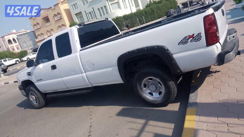 للبيع وانيت سفر سلفرادو هيفي ديوتي كبينة ونص موديل 20051