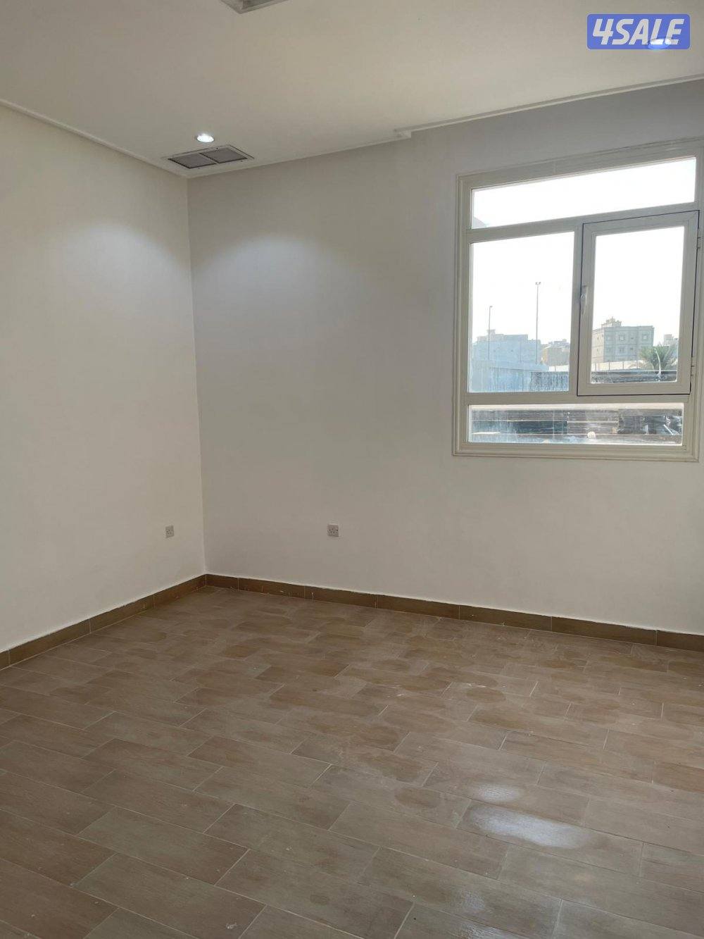 للايجار شقه في ابو فطيره دور ارضي ٤ غرف نوم ٣ حمامات6