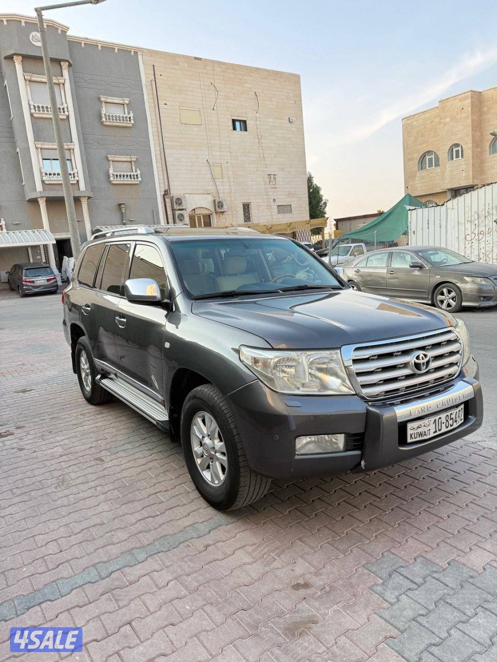 لاند كروزر 20111