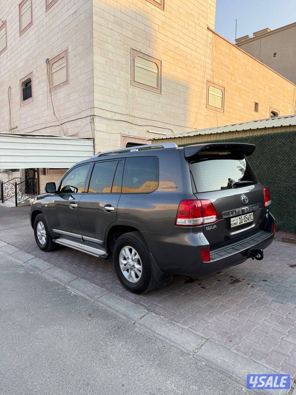 لاند كروزر 20113