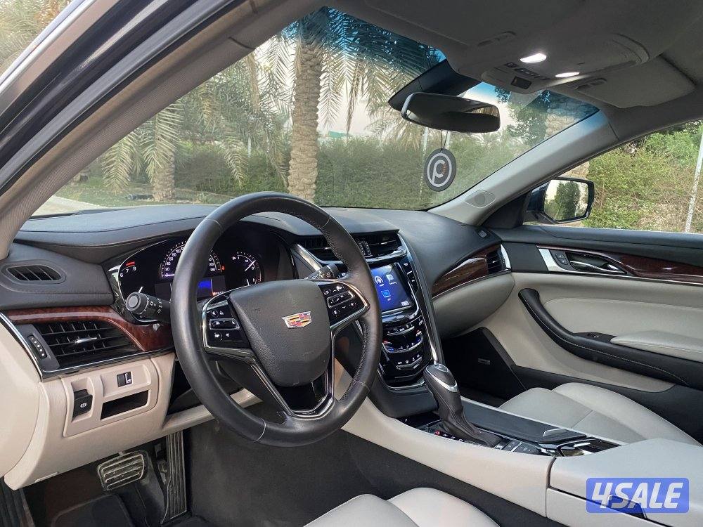 كاديلاك 2017 عداد 80 الف10