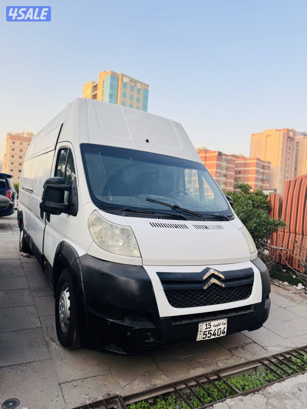 للبيع فود تراك0