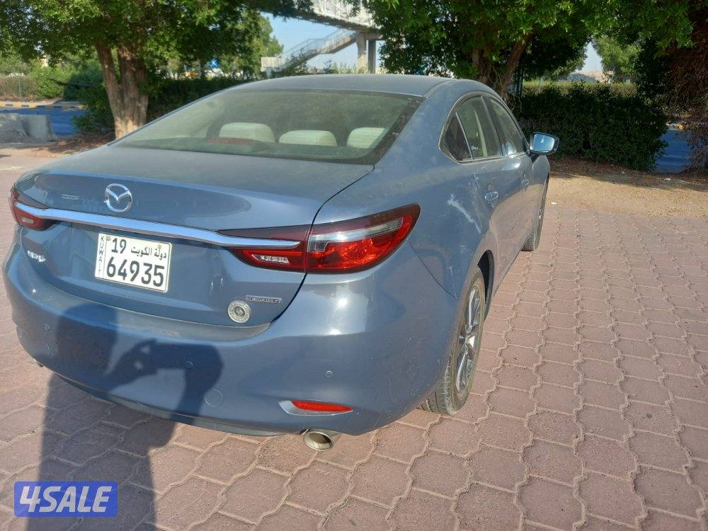 مازدا 6 _____  2021
عداد ٨٤  الف 
كاميرا    شاشه     مثبت سرعه  تحكم س9