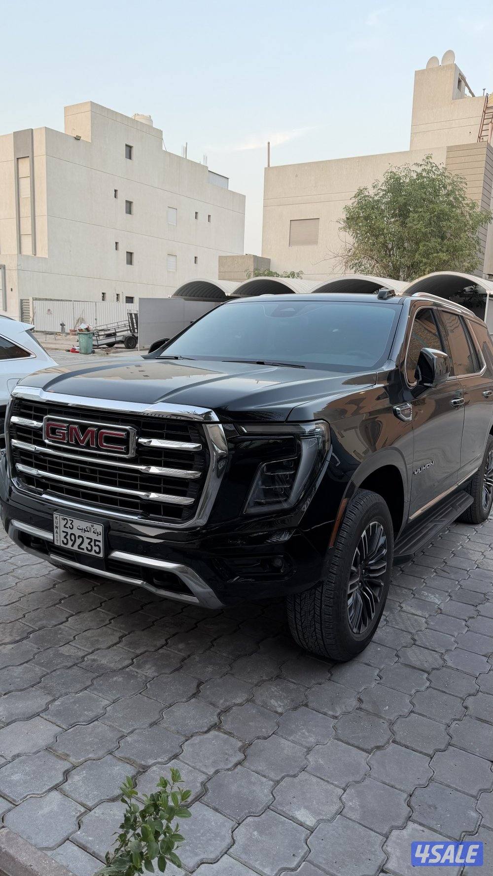 يوكن موديل 2025 اللون اسود شرط الفحص القصة الجديدة0