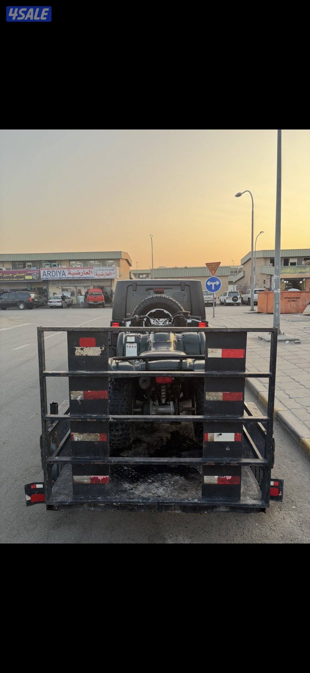 بقي قرزلي حجم 125 مع عربانه6