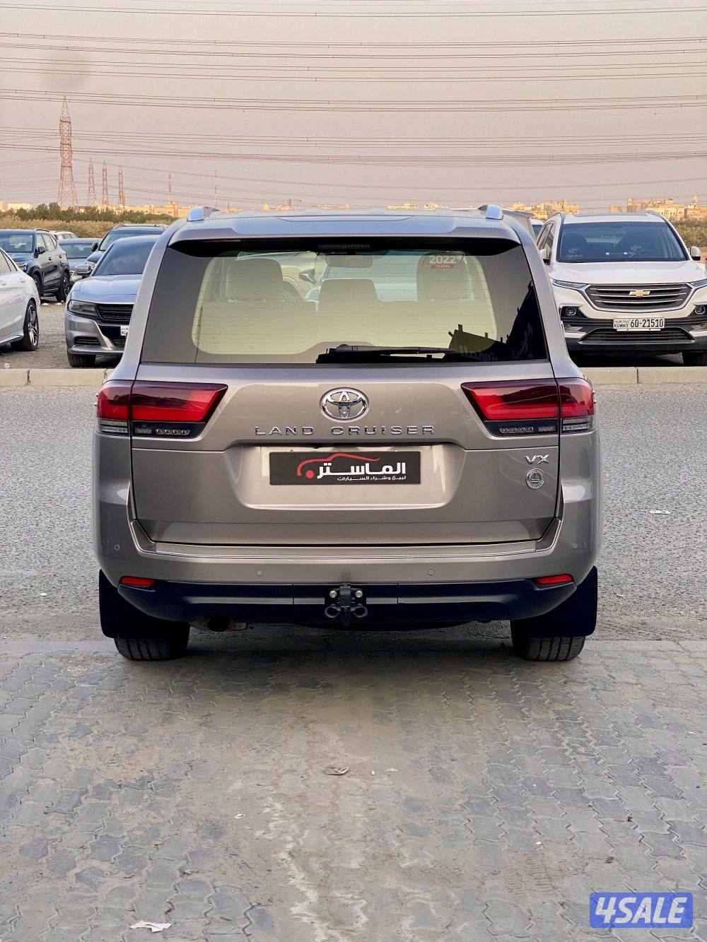 لاند كروزر VX بدون تيربو الساير موديل 2022 عداد 783
