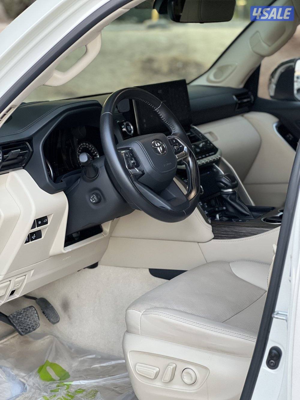 لاند كروزر VXR ايرو اس موديل 20235