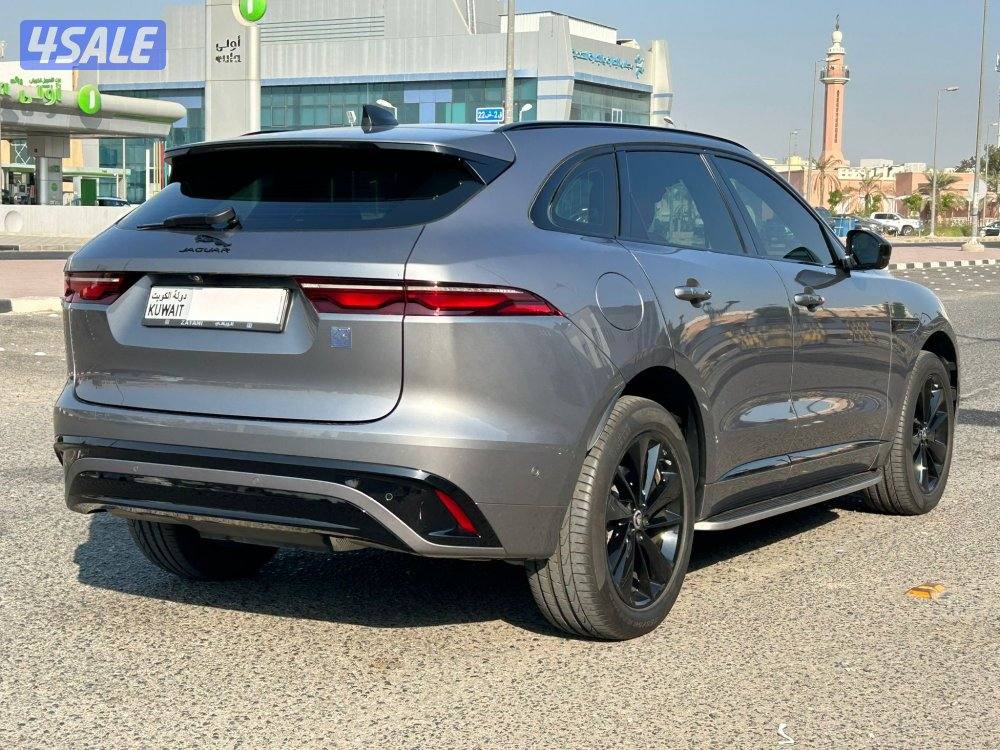 جاكور F pace R Dynamic  موديل 2024 ماشي 18 الف بحالة الوكالة7