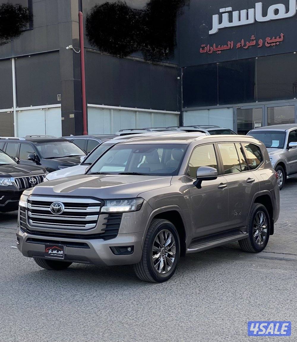 لاند كروزر GXR الساير موديل 2022 عداد 511