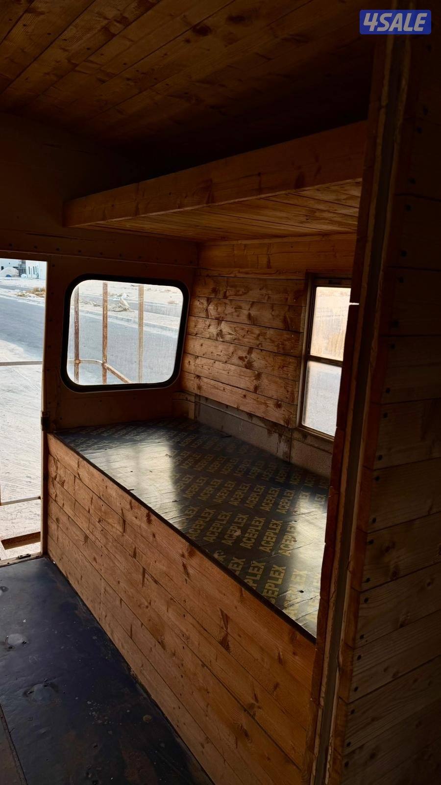 باص ٤٠ راكب بوعرام مضبط من داخل يصلح جميع الاستخدامات غرفه مطعم بقاله1