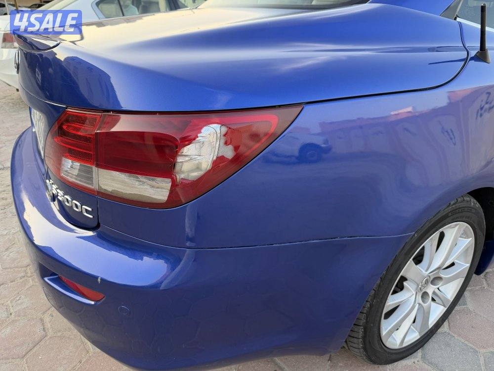 للبيع لكزس .IS 300 c. موديل 20092