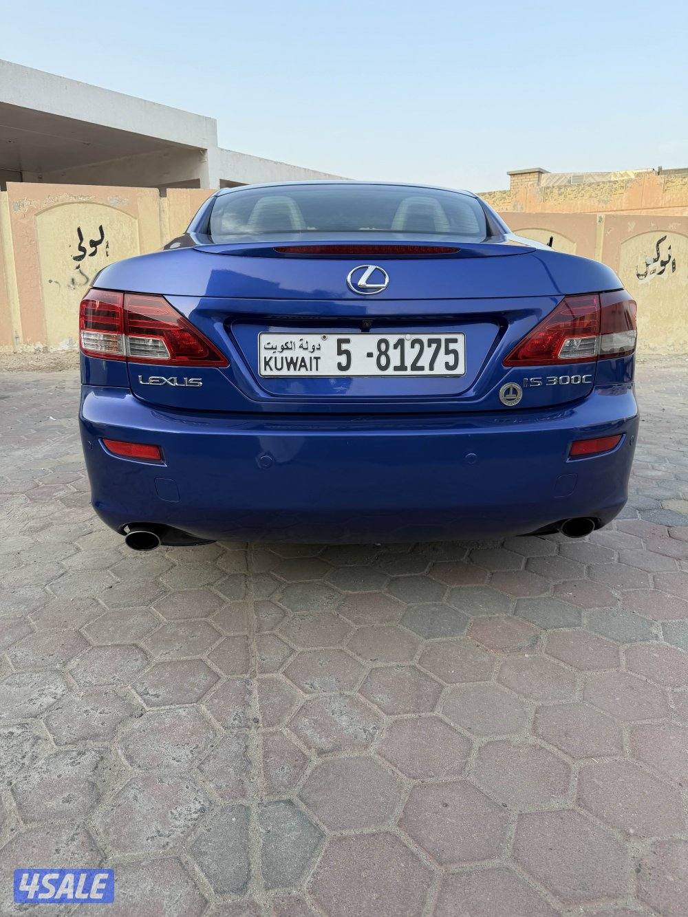 للبيع لكزس .IS 300 c. موديل 20094
