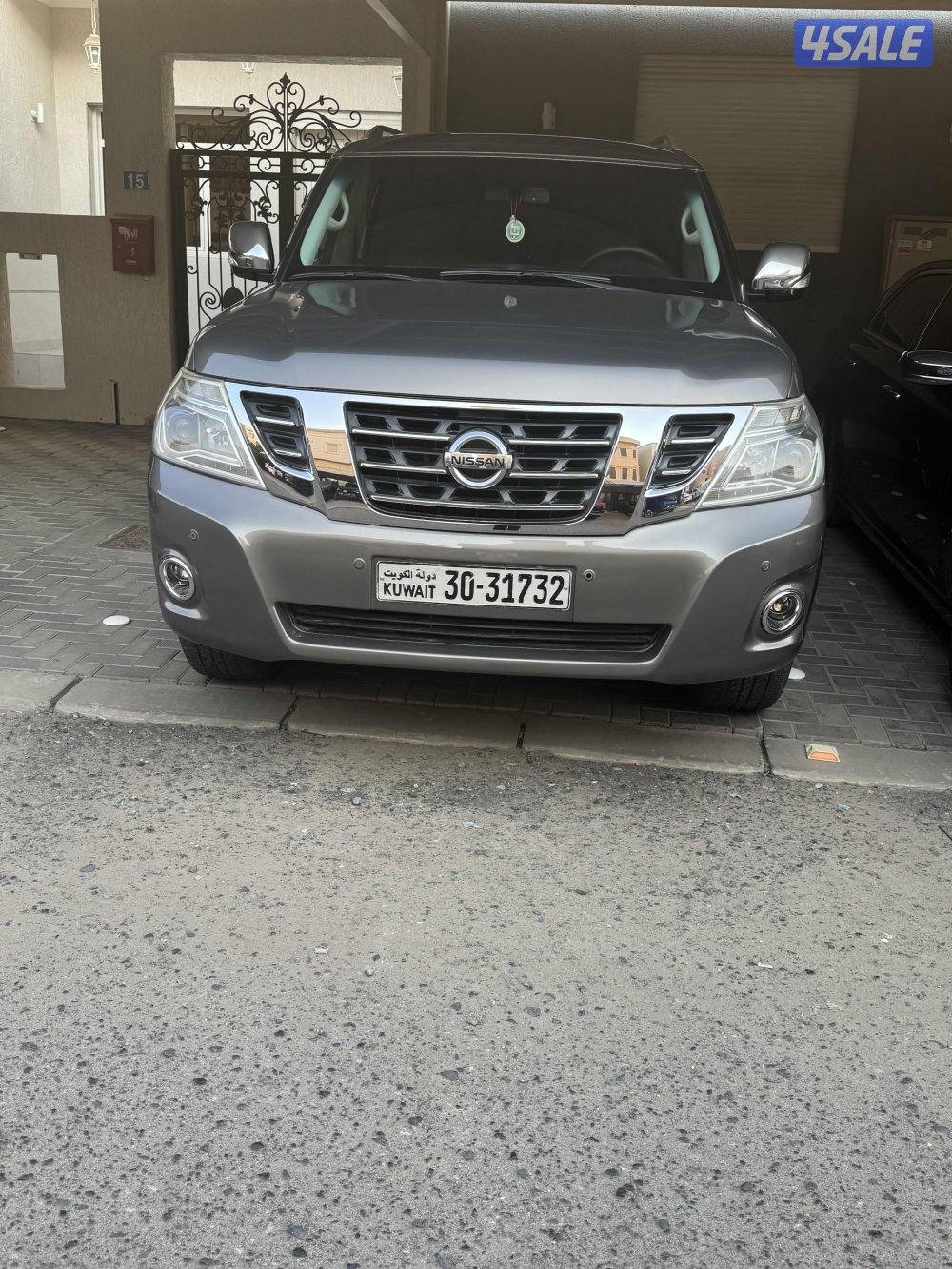 للبيع باترول بلاتينوم 2014 ماشي 2380