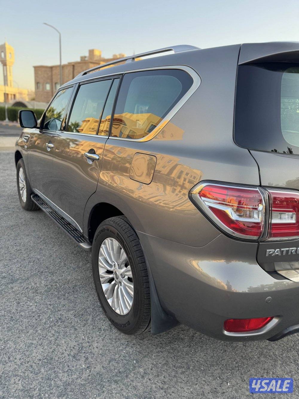للبيع باترول بلاتينوم 2014 ماشي 2384