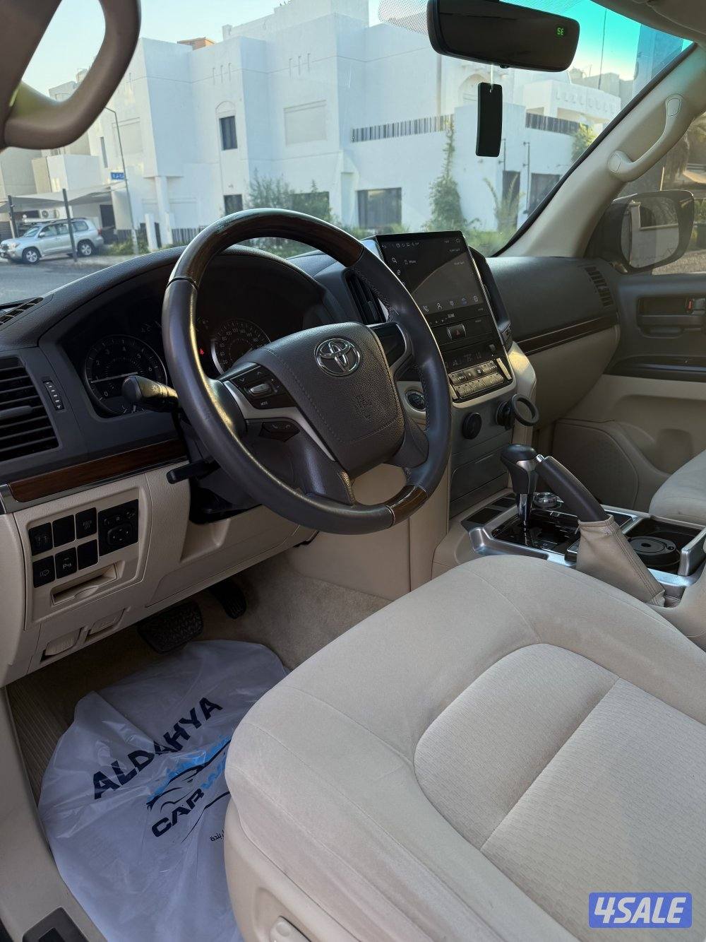 للبيع لاند موديل 2016 وارد الساير صبغ وكاله بالكامل3