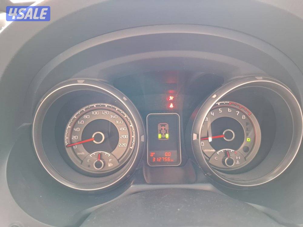 2 door بابين 2012 مجهز للبر8