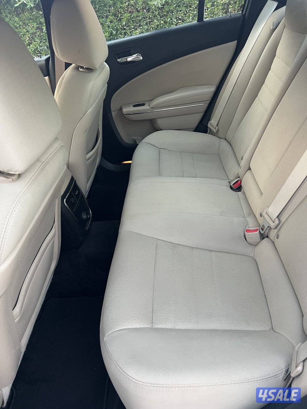 للبيع دوج تشارجر7