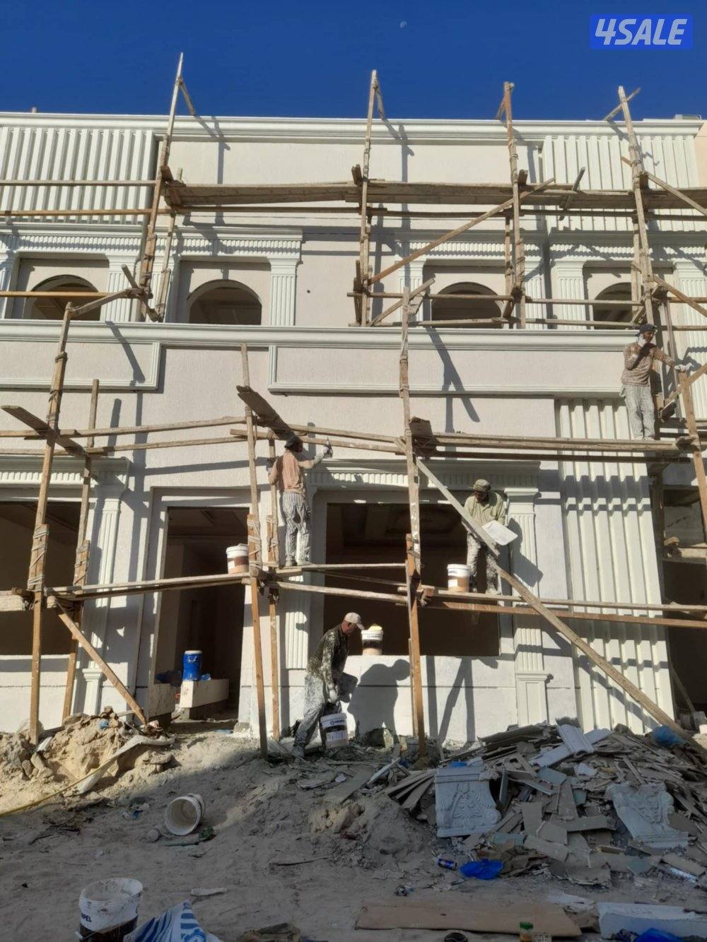 مقاول بناء0