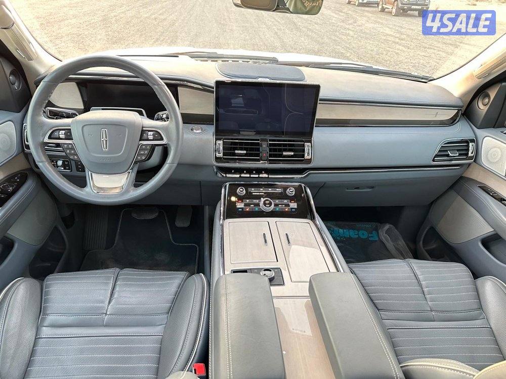 لينكولن نافيجيتور Presidential موديل بحالة الوكالة6