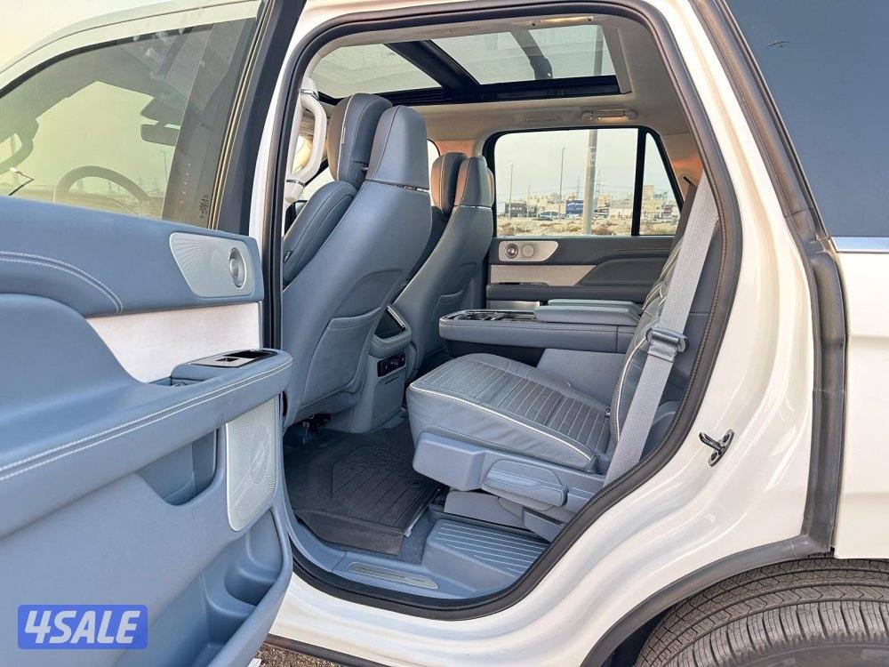 لينكولن نافيجيتور Presidential موديل بحالة الوكالة10