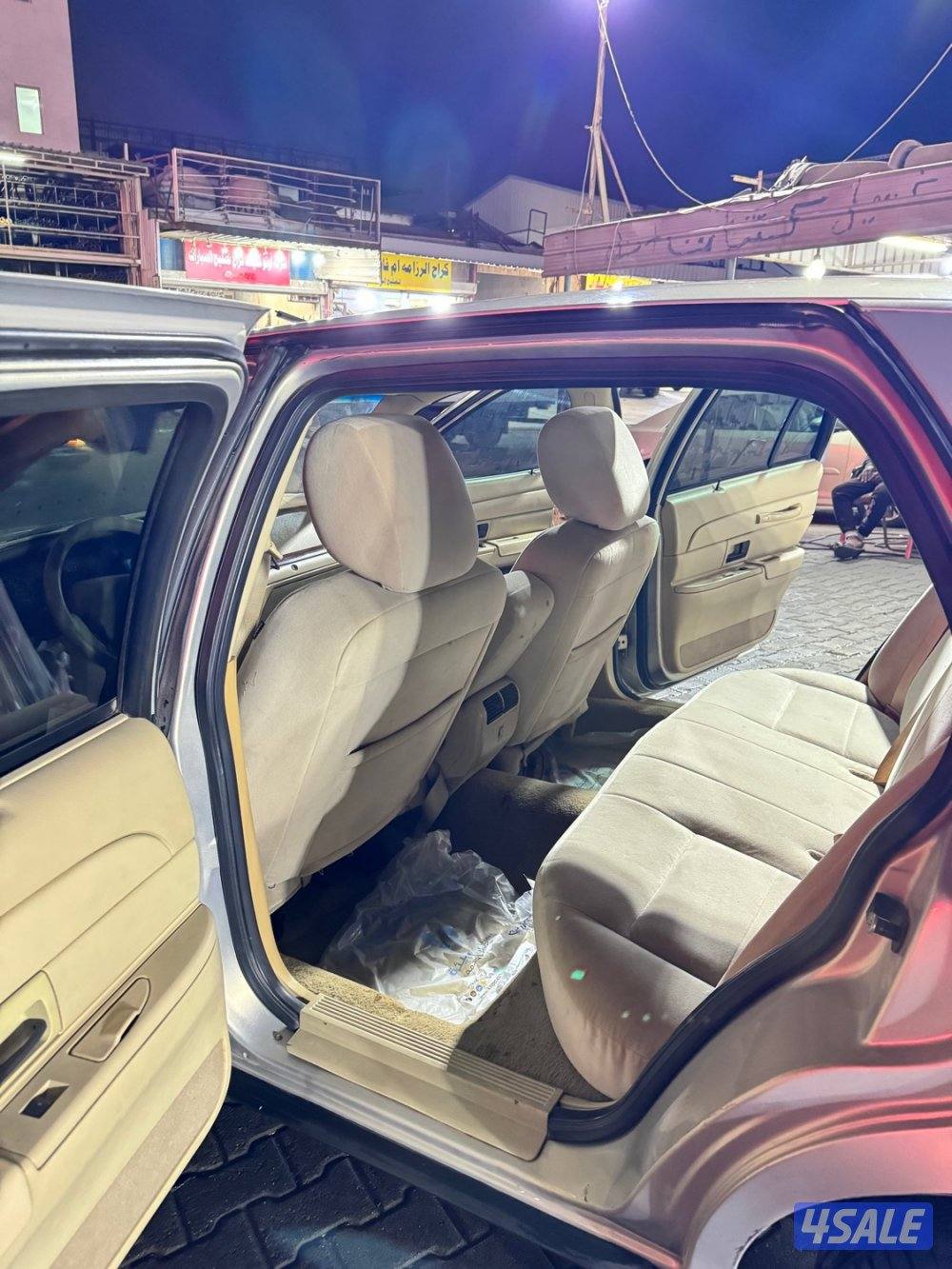 فورد فكتوريا 20114