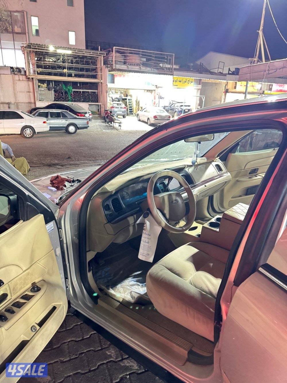 فورد فكتوريا 20115