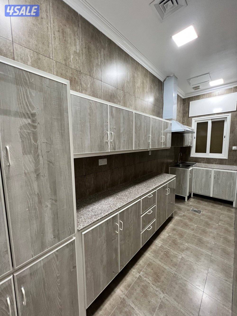 للإيجار – دور أرضي كبير ومميز في أبو فطيرة (بطن وظهر) – ٤ مداخل2