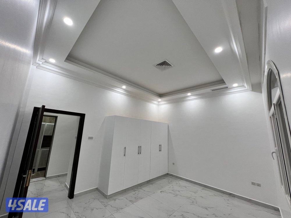 للإيجار – دور أرضي كبير ومميز في أبو فطيرة (بطن وظهر) – ٤ مداخل3