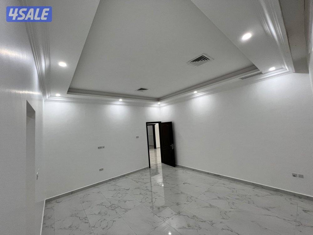 للإيجار – دور أرضي كبير ومميز في أبو فطيرة (بطن وظهر) – ٤ مداخل5