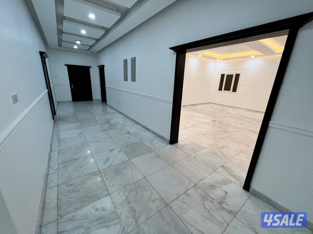 للإيجار – دور أرضي كبير ومميز في أبو فطيرة (بطن وظهر) – ٤ مداخل6