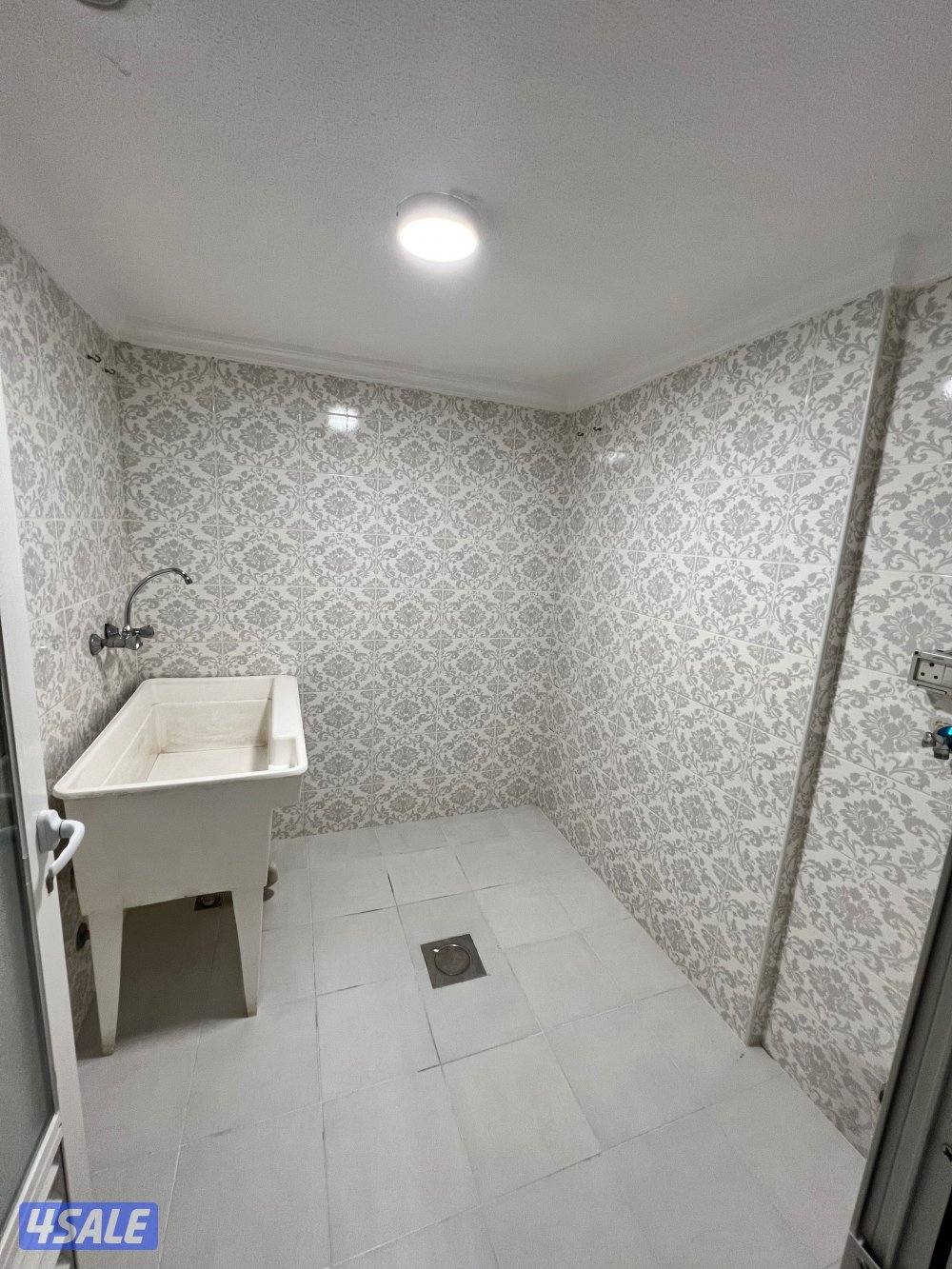 للإيجار – دور أرضي كبير ومميز في أبو فطيرة (بطن وظهر) – ٤ مداخل7