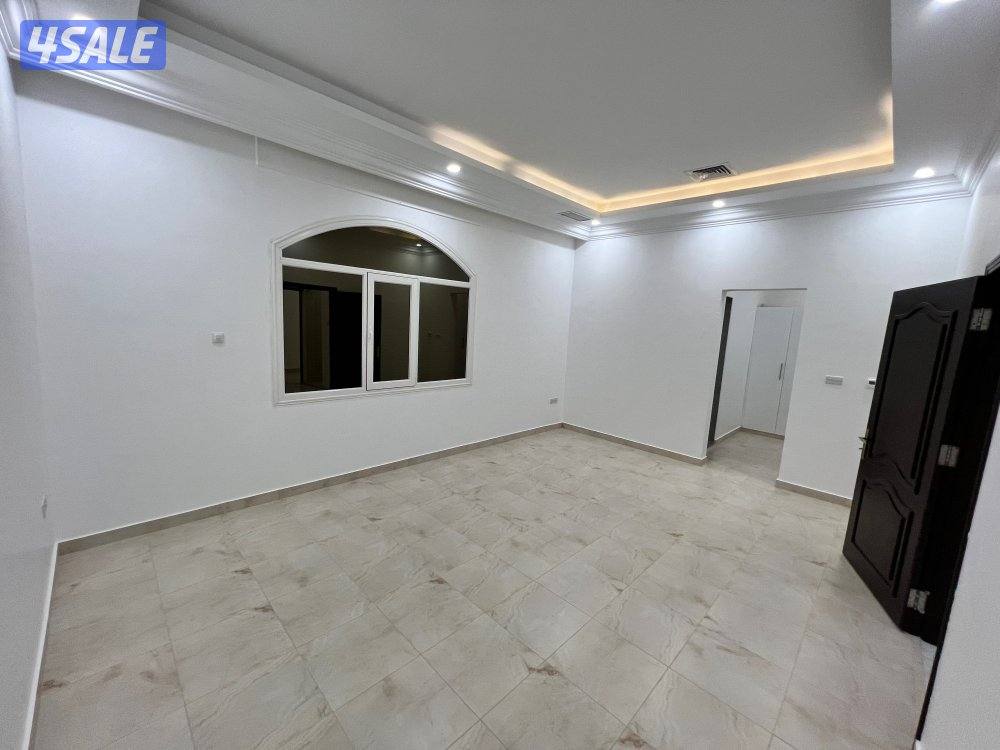 للإيجار – دور أرضي كبير ومميز في أبو فطيرة (بطن وظهر) – ٤ مداخل13