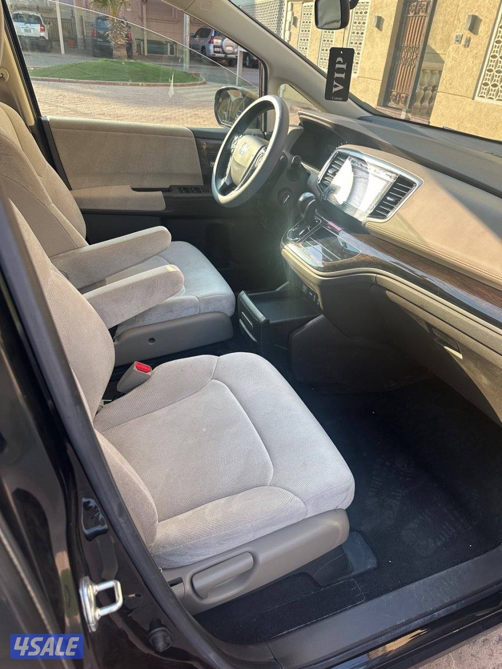 للبيع هوندا اودسي 20184