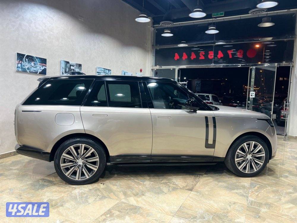 رنج روفر موديل 2022 ماشي 36 الف صبغ الوكالة حماية فل بدي بحالة نادرة4