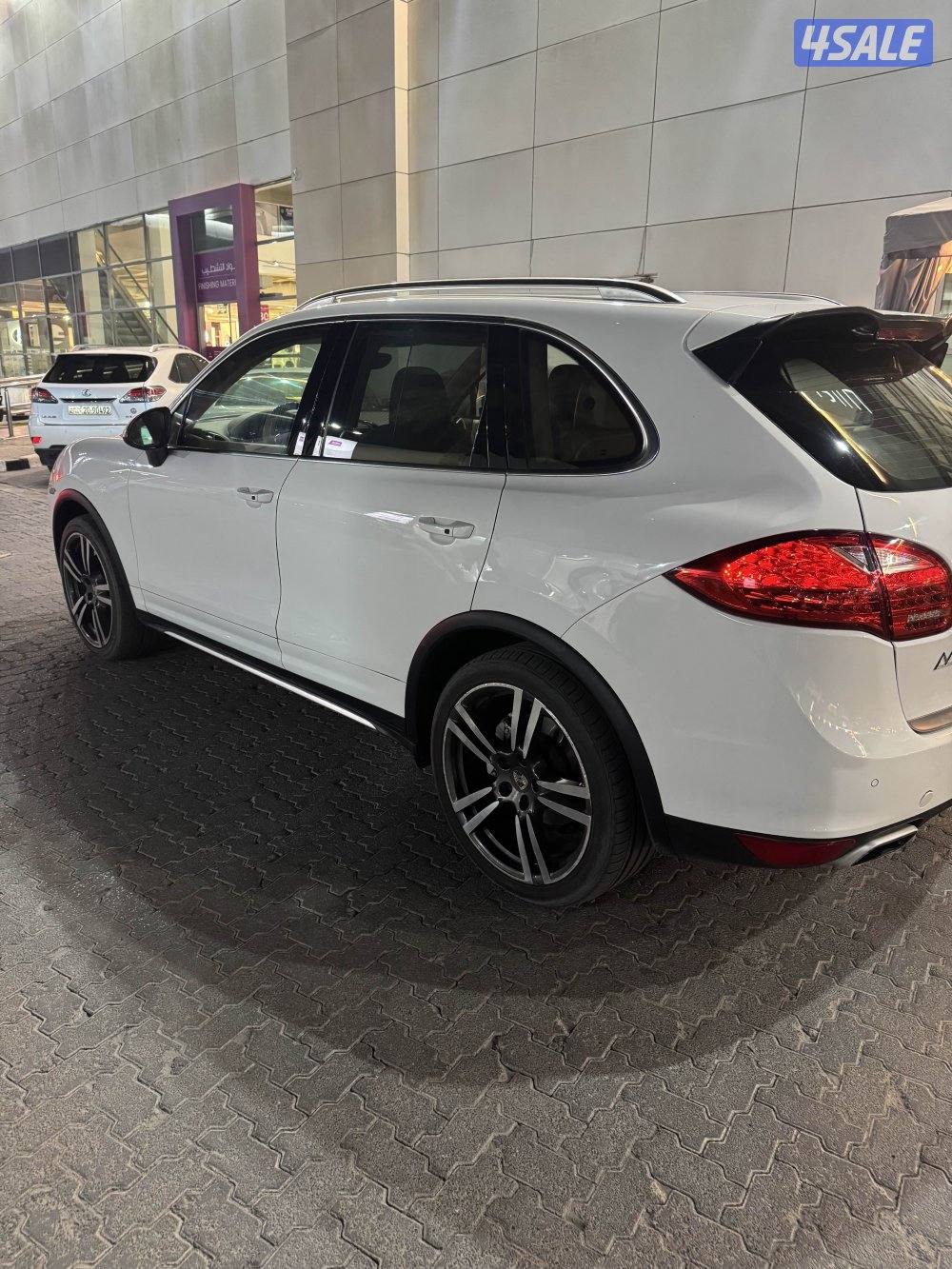 للبيع كاين 2013 - ٨ سلندر الفل اوبشن شرط الفحص جير ومكينه وشاصي2