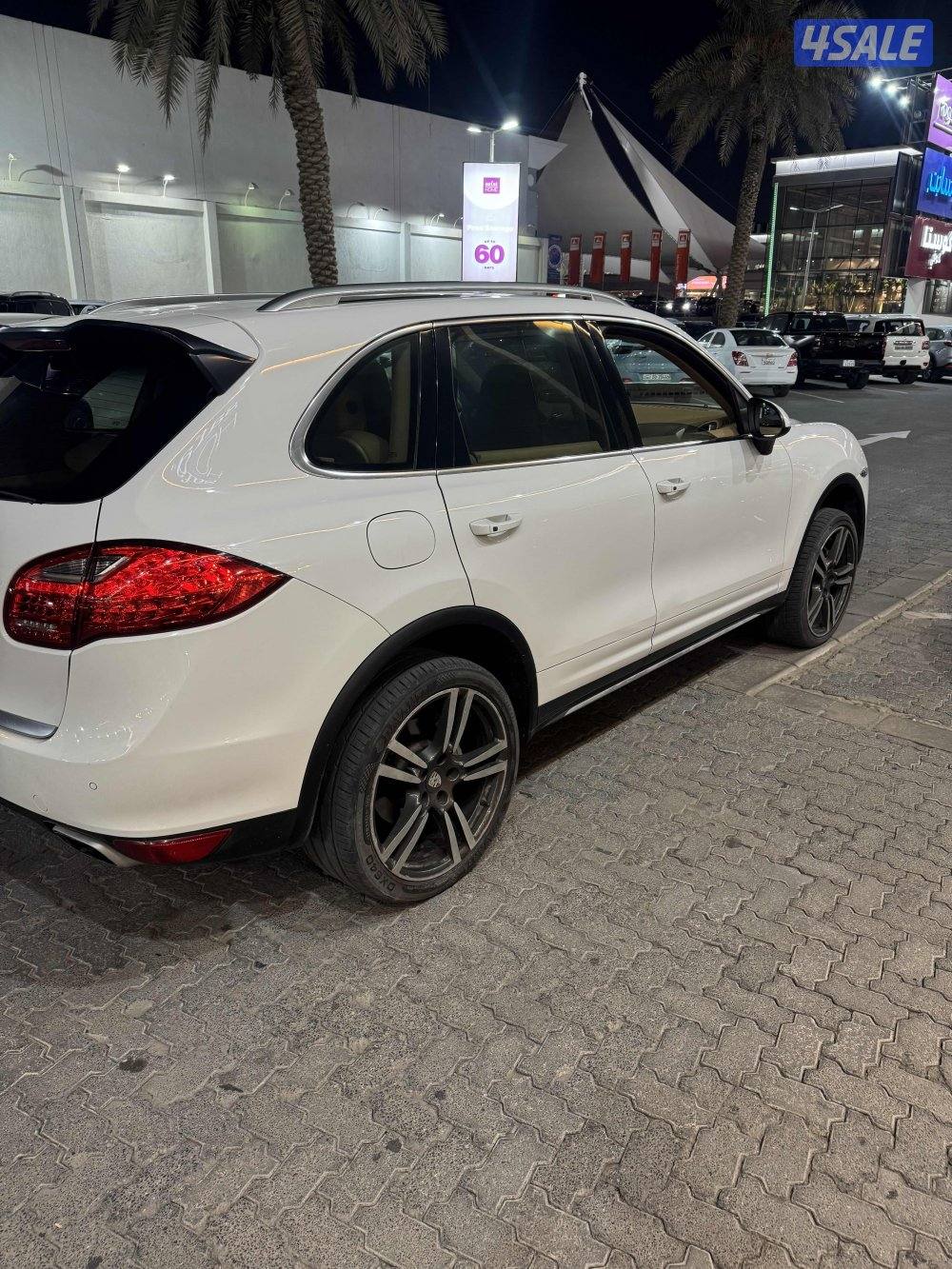 للبيع كاين 2013 - ٨ سلندر الفل اوبشن شرط الفحص جير ومكينه وشاصي3