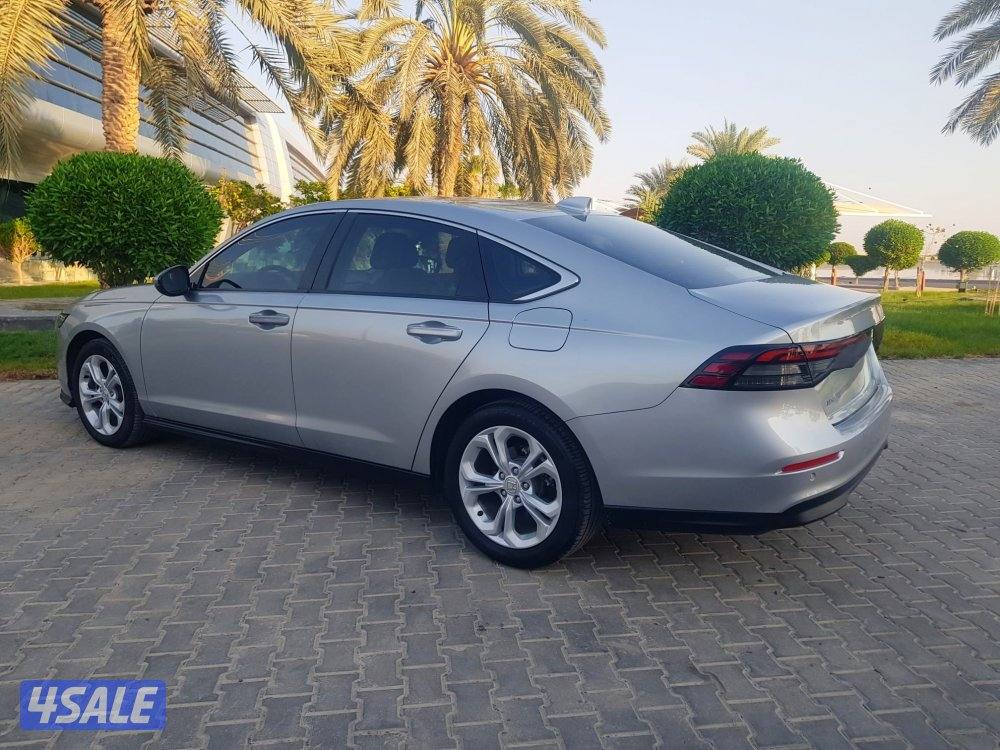 للبيع هوندا اكورد موديل 2023 عداد 24 ألف كيلو3