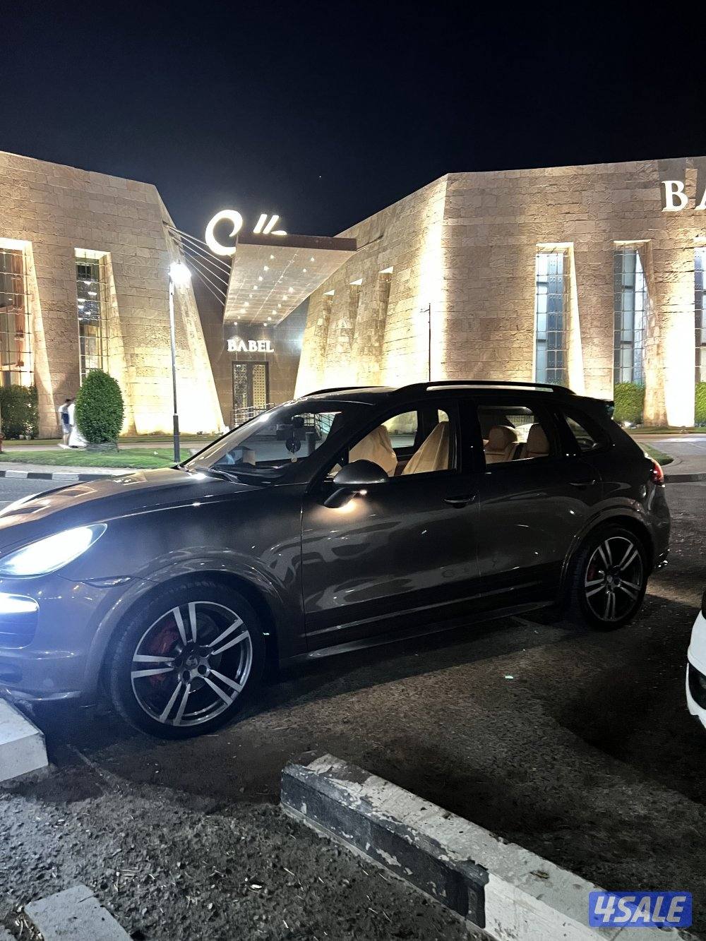 للبيع بورش كايين2014 GTS0