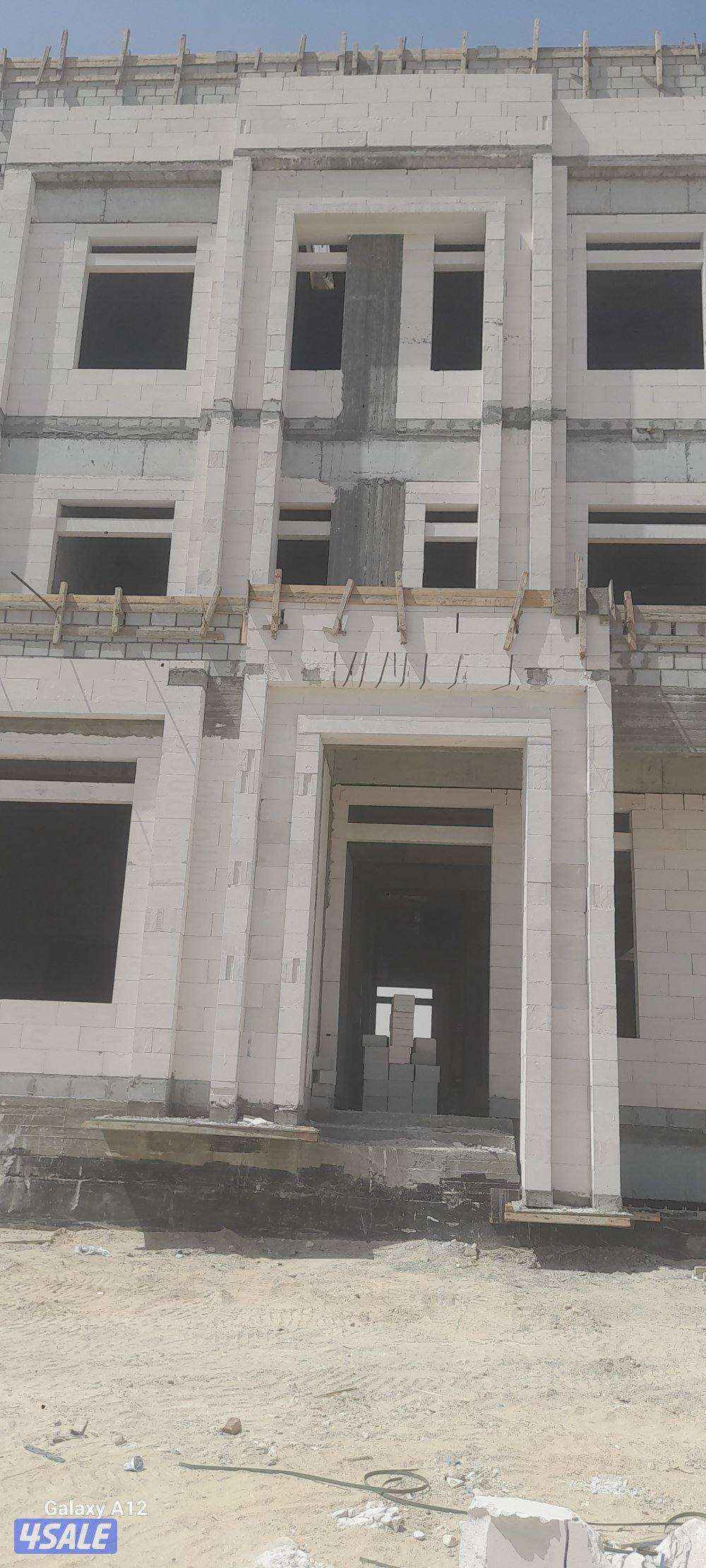 ترميمات ومقاولات عامه توسعه وبناء وهدم طوف وسيرميك وصحي8