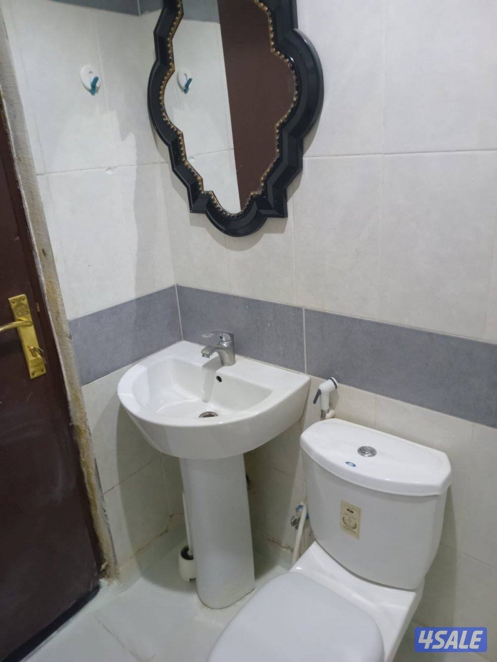 شقه مفروش الايجار ٢ غرفه وصاله ٢ حمام ومطبخ11