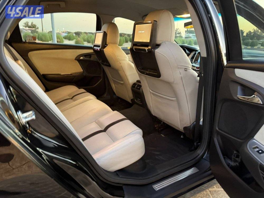 كابرس رويال // 2015  // 120 الف12