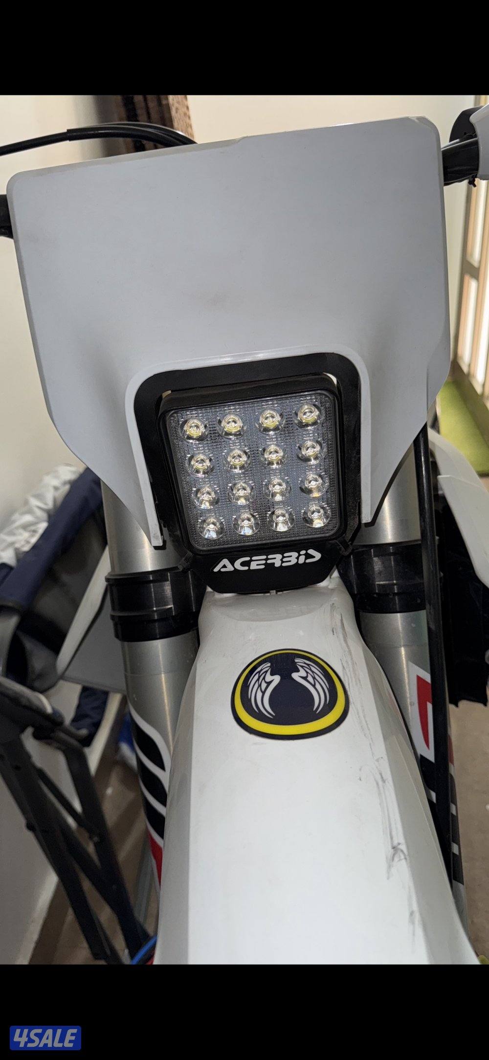 للبيع هاسكافارنا FX4501