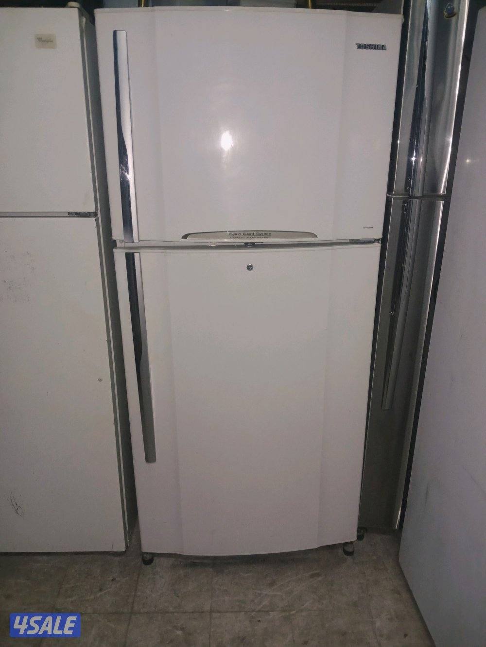 للبيع ثلاجه توشيبا ياباني بحاله جيده جدا مع الكفالة والتوصيل عائلية22ق3
