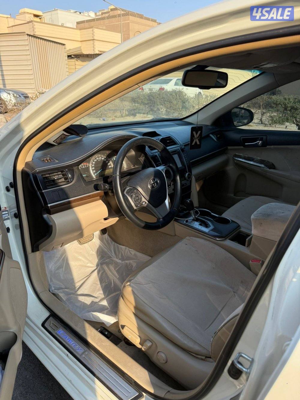 للبيع كامري 20142