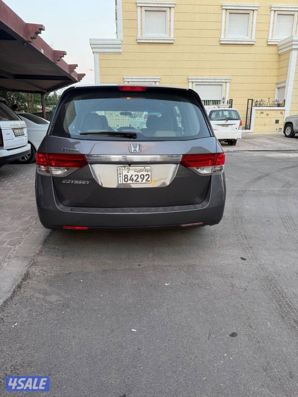للبيع هوندا اوديسي ٢٠١٤ الحاله ممتازه1